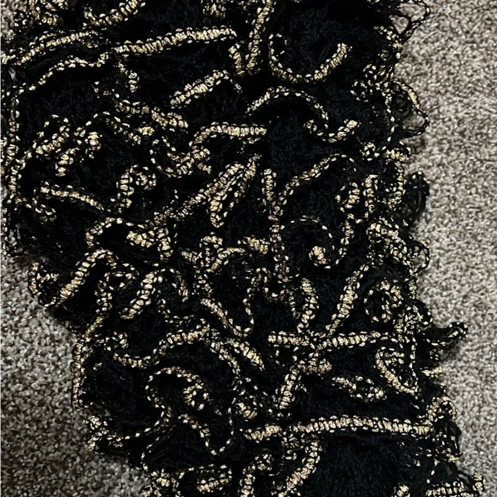Black and Gold Ruffled Knitted Scarf